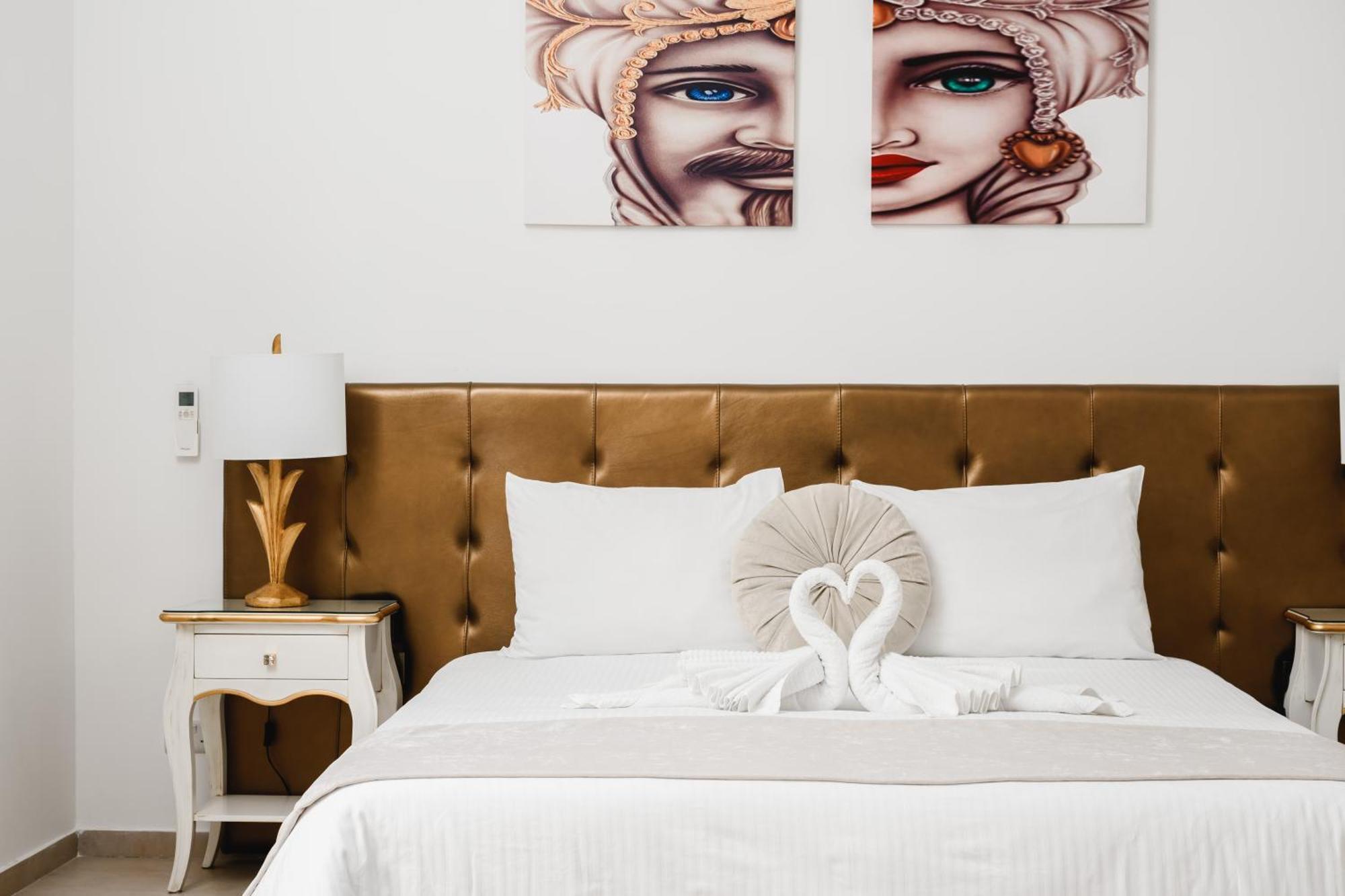 Camera Matrimoniale/Doppia con Letti Singoli con Letto Supplementare
